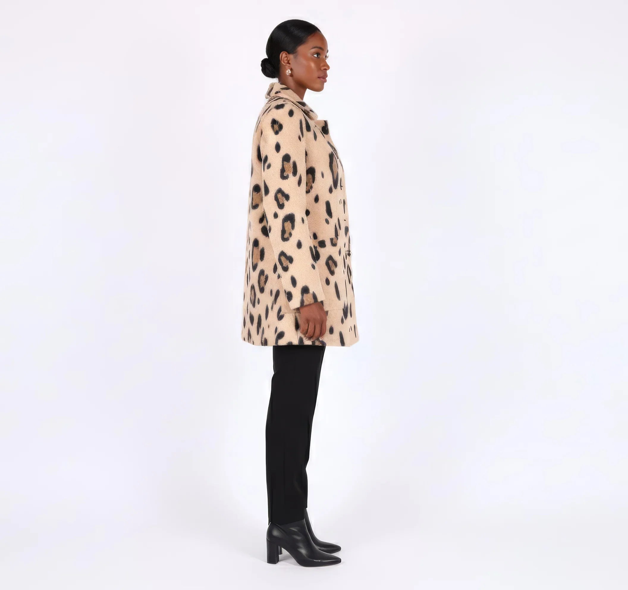 Chic Leopard Print Wool Blend Mini Coat / Structured Jacket