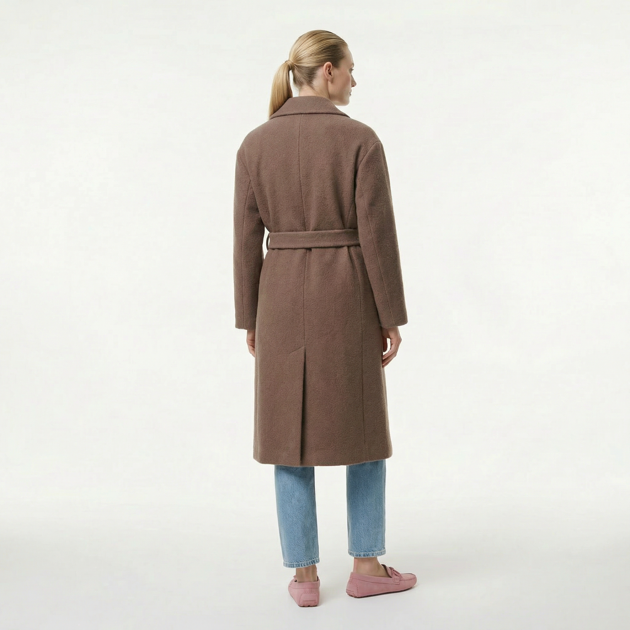 The Sloane | 100% kokt ull maxikappa med hög krage - Cocoa