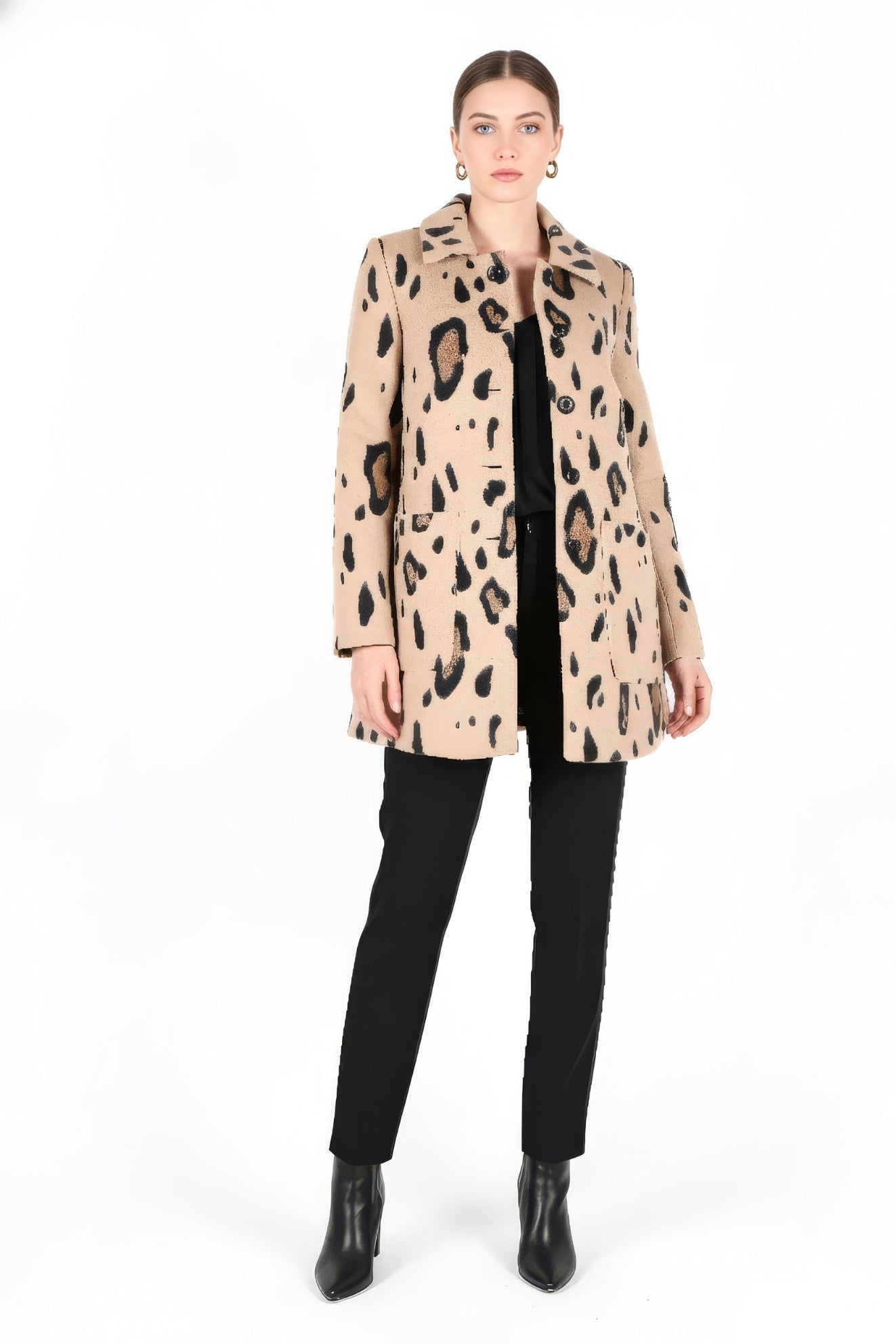 Chic Leopard Print Wool Blend Mini Coat / Structured Jacket