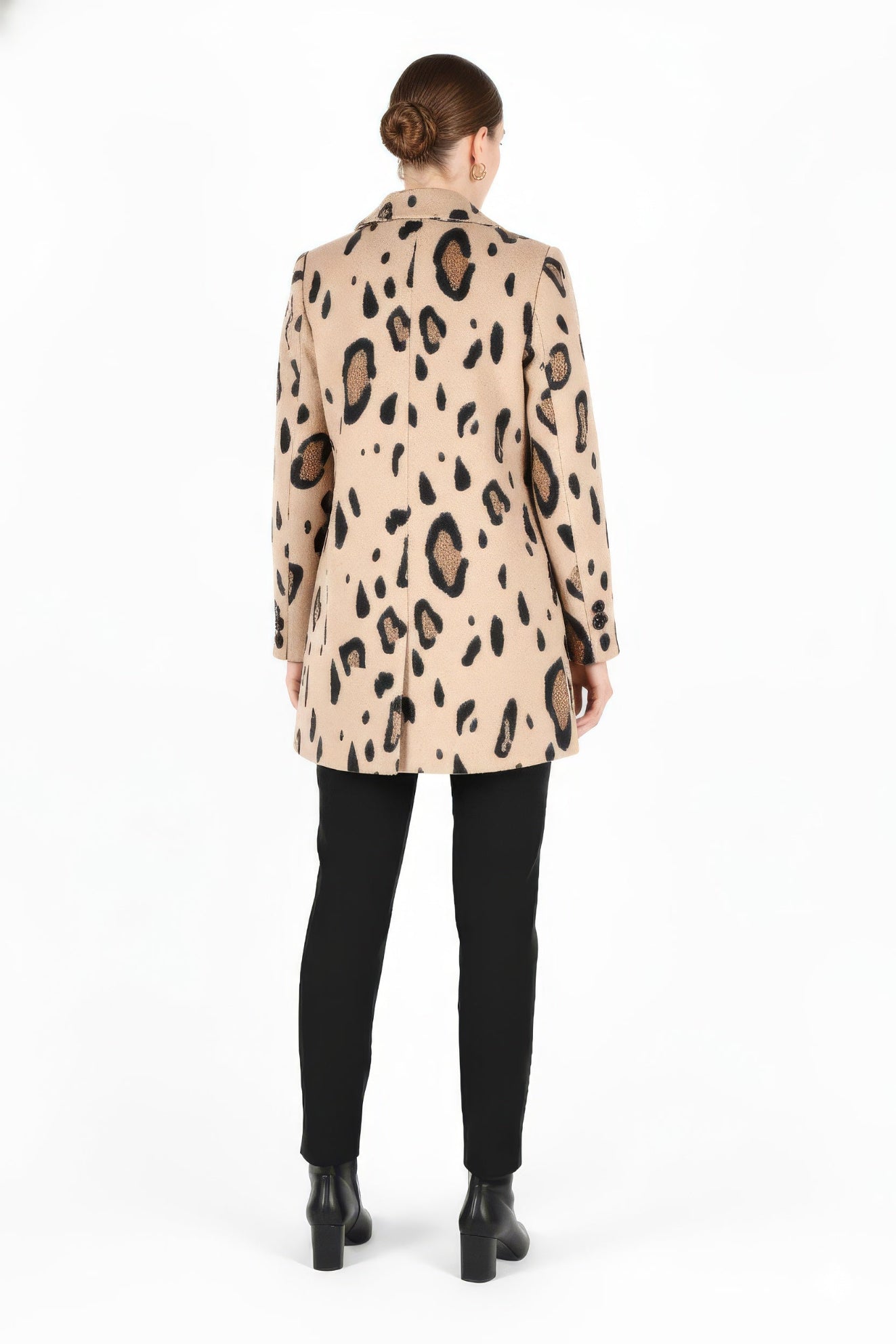 Chic Leopard Print Wool Blend Mini Coat / Structured Jacket